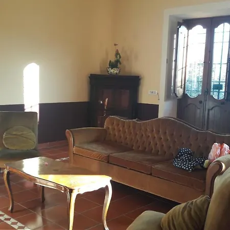 Lodge De Beata *